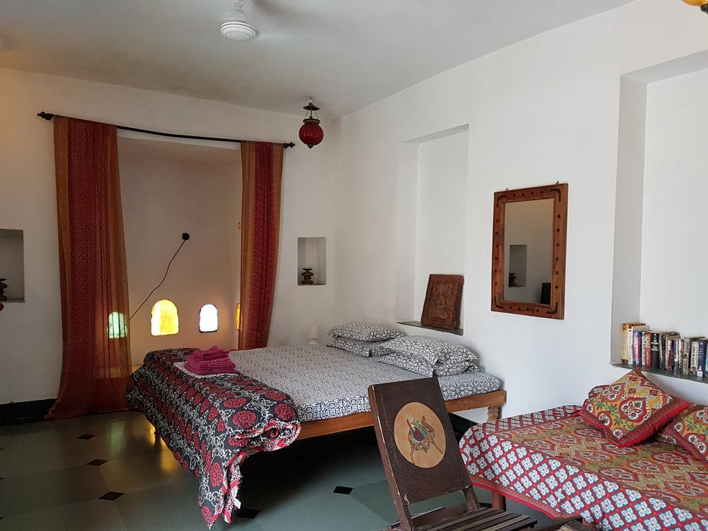 Silver Moon Haveli Udaipur Bagian luar foto