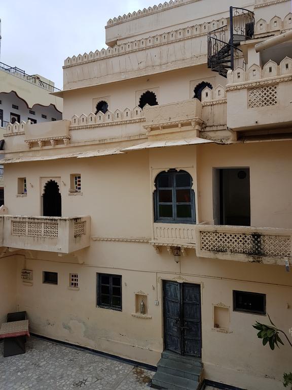 Silver Moon Haveli Udaipur Bagian luar foto